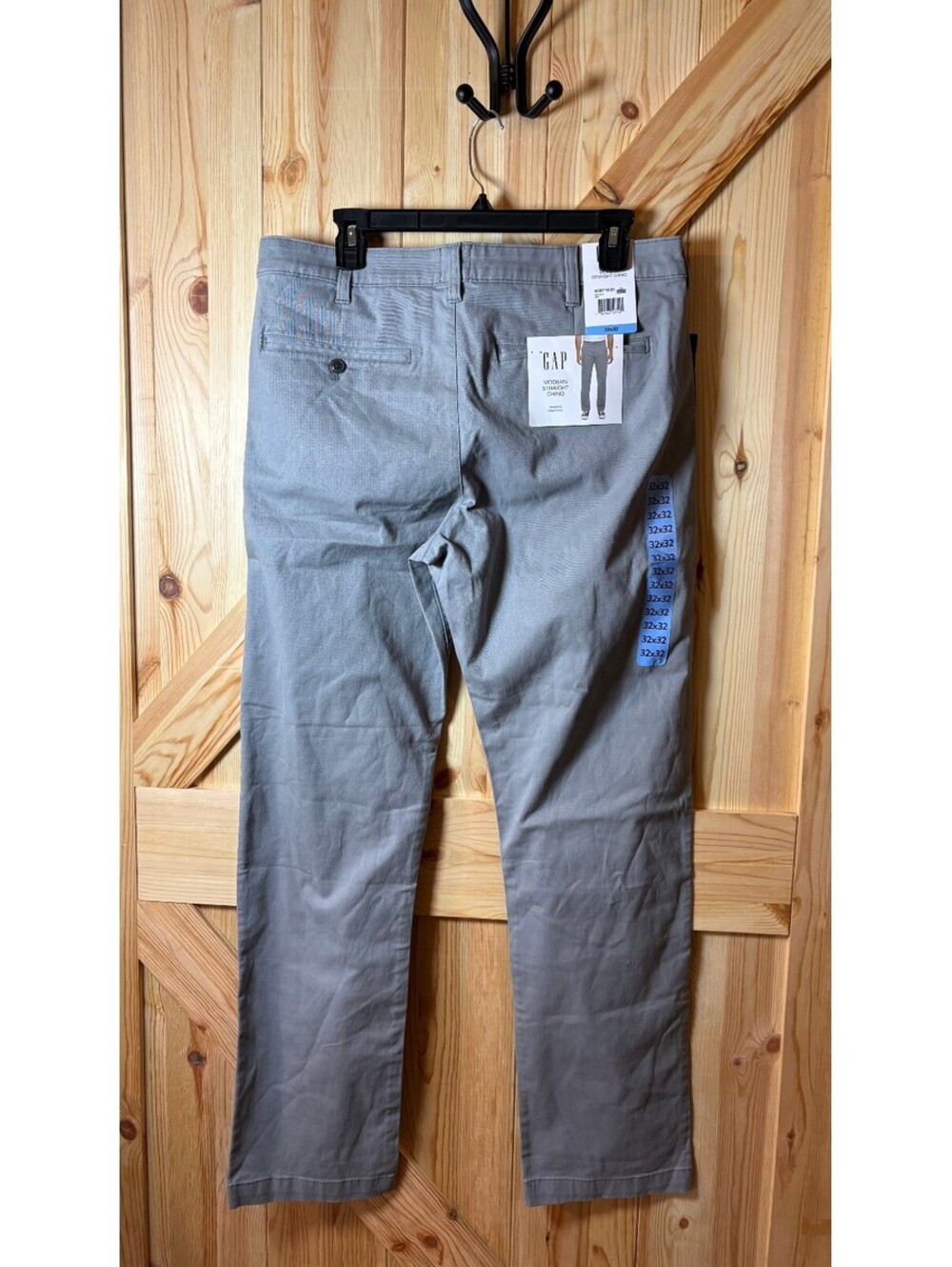 GAP Modern Straight Chino Pants in Gray, Size 32x32 NWT